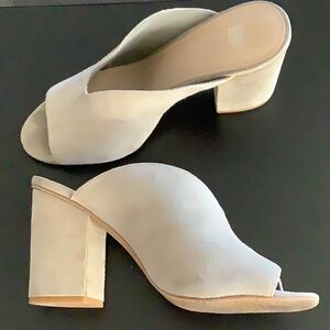 Nordstroms BP Women's Grey Leather Suede Peep-Toe Mules Size 8